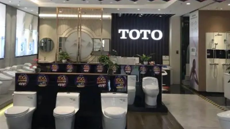 定制LOGO水龙头的工艺相对复杂，通常包括以下步骤：